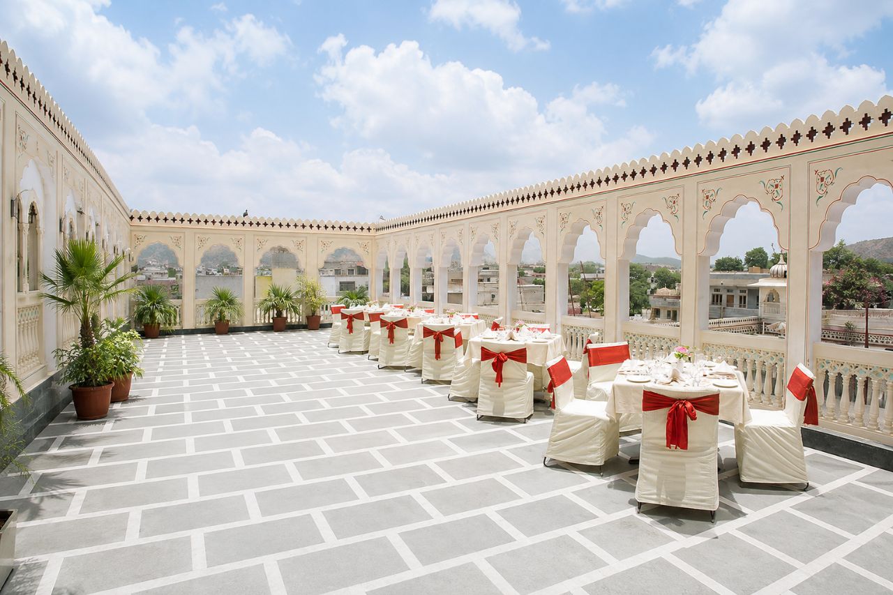 Jalsa Terrace open-air rooftop venue set for a dining event at Fort Chandragupt Hotel Jaipur